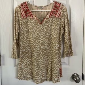 Lucky brand top embroidery v neck beige with red